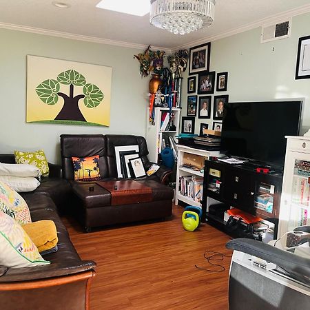 Costa Mesa Homestay - Private Rooms With 2 Shared Baths And Hosts Onsite Екстериор снимка
