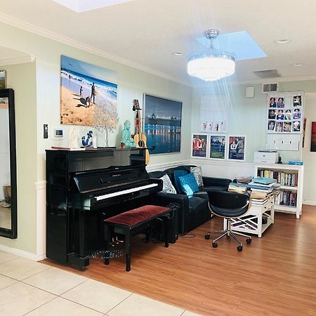 Costa Mesa Homestay - Private Rooms With 2 Shared Baths And Hosts Onsite Екстериор снимка